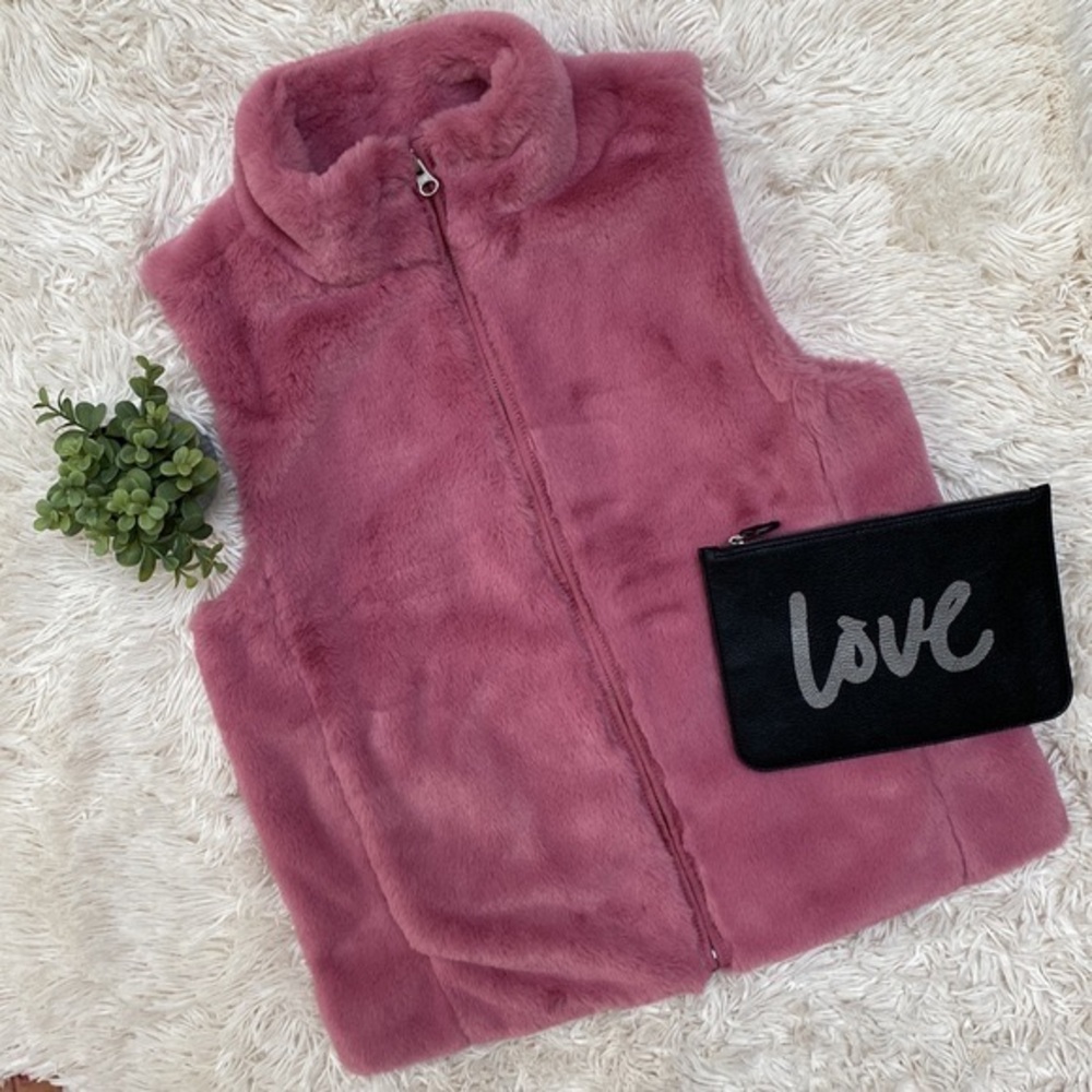 🎉2XHP🎉 J. Crew Faux Fur Vest 💗 Guava Berry Pink